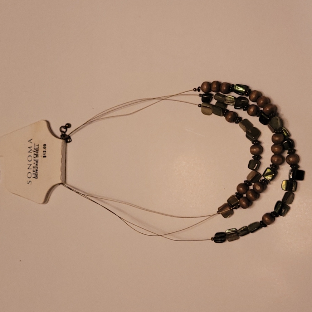 Green tones, beaded necklace